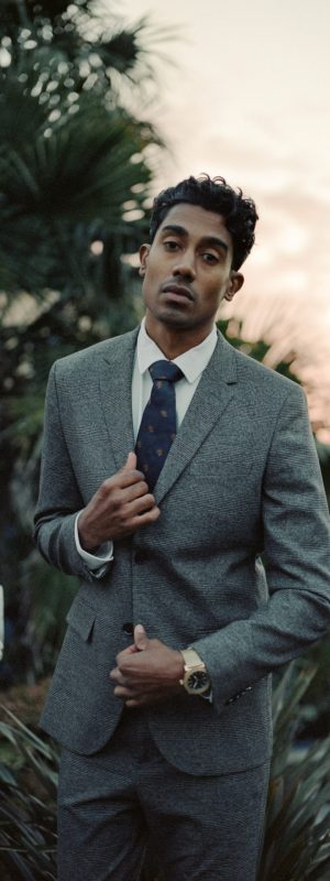 kalonda-royal-gold-watch-for-him-statue-variant-1